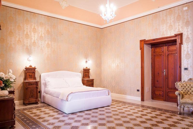 Palazzo Montalbano image