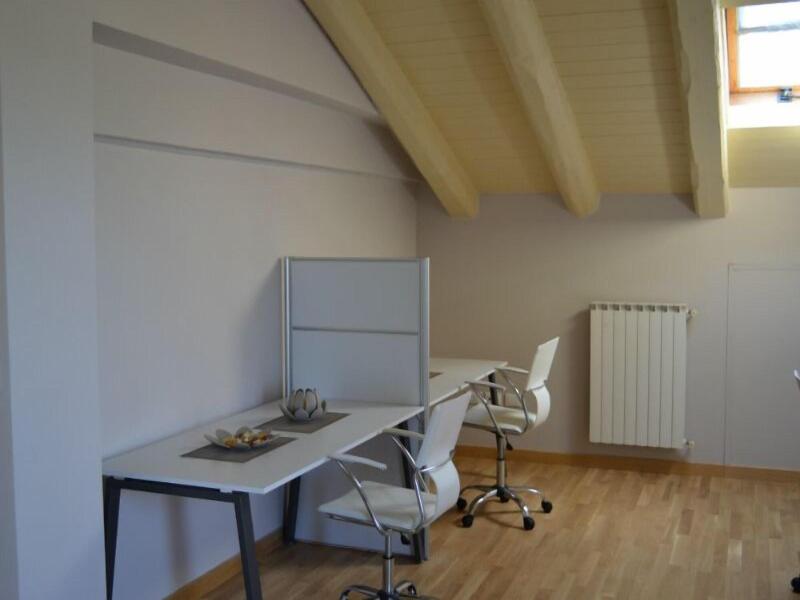 B&B Jolie Center image