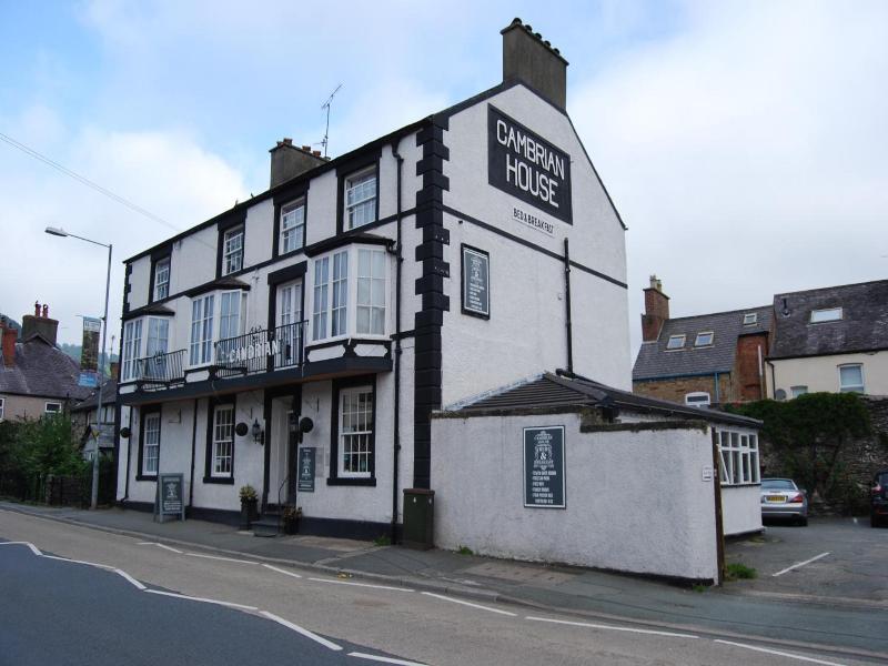 Cambrian House image