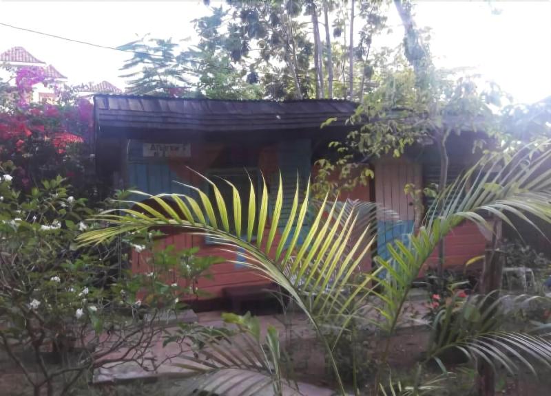 Secret Cabins At Firefly Beach image