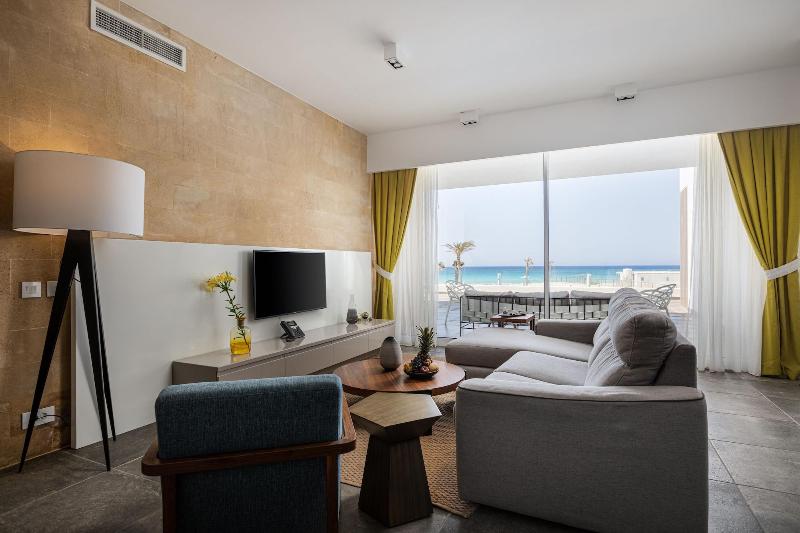 The G Hotel image