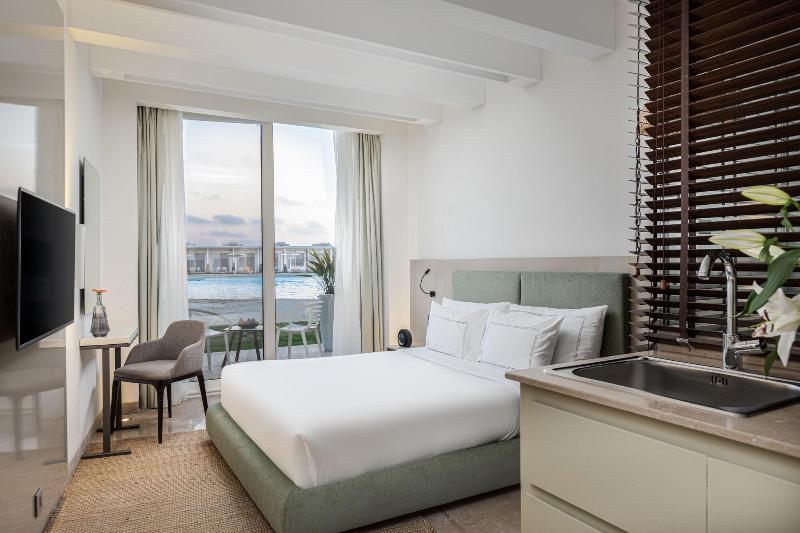 The G Hotel image