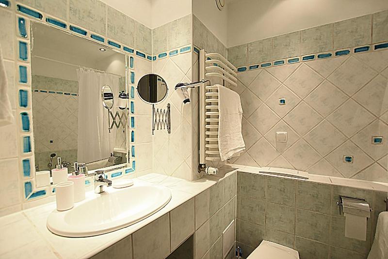Mhost Bronowice image