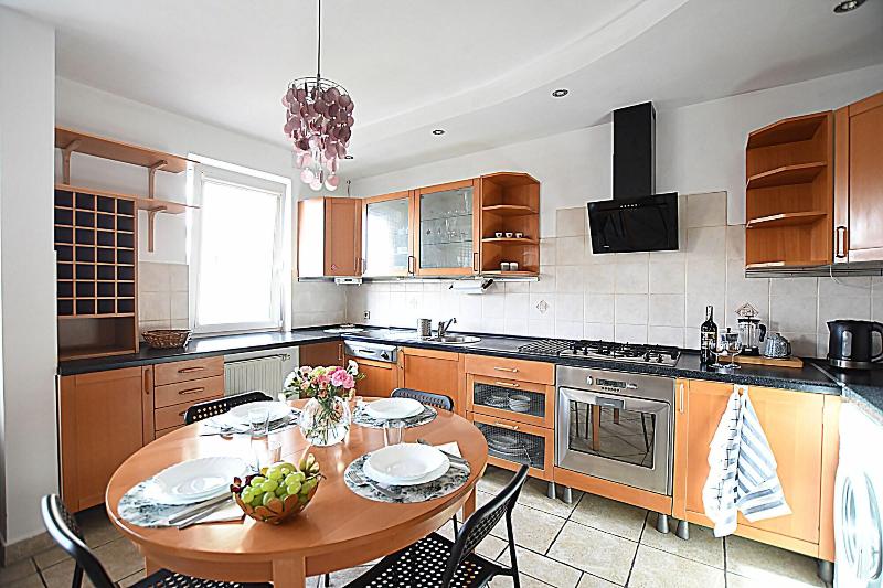Mhost Bronowice image