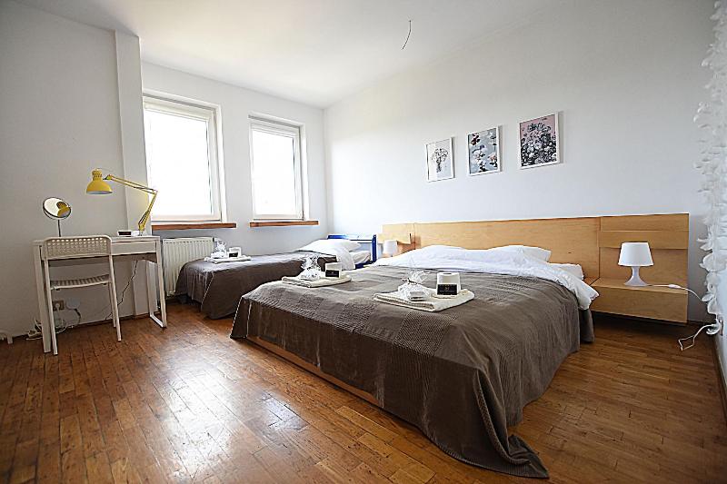 Mhost Bronowice image