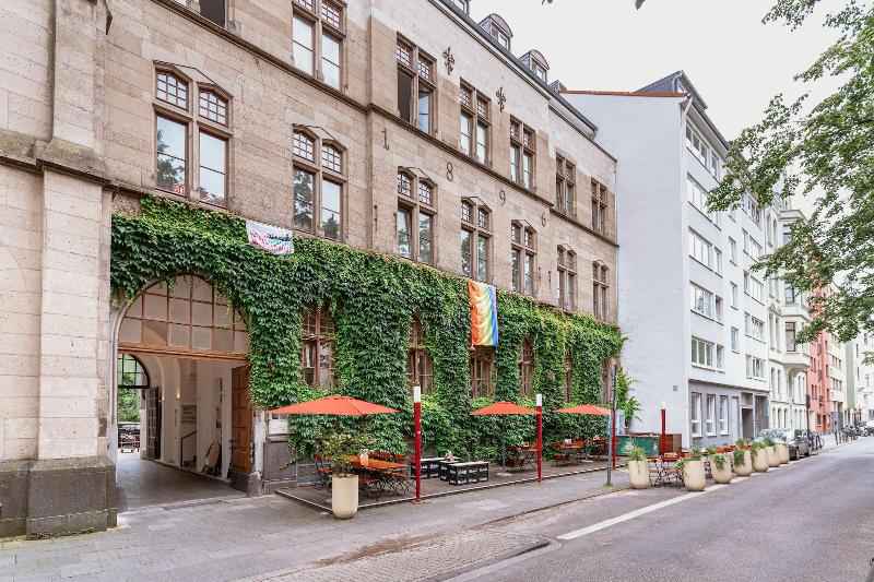 Tagungs- und Gästehaus St. Georg — general view
