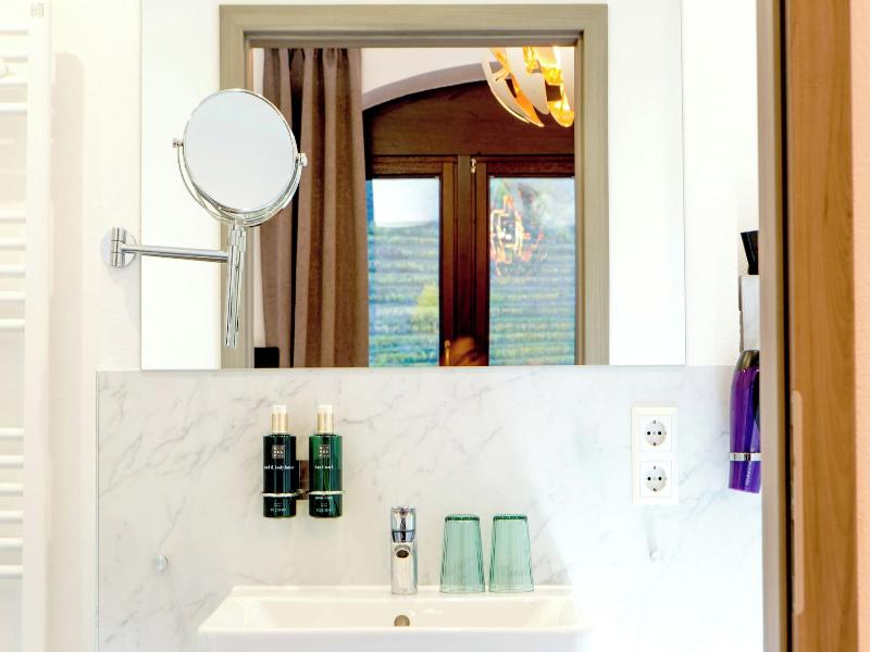 Hotel Villa Vie image