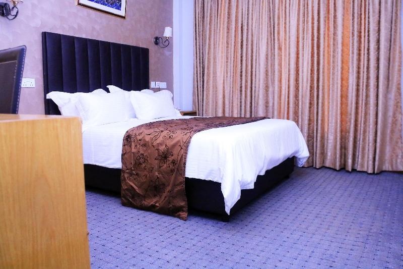 Amelia Hotel Karen image