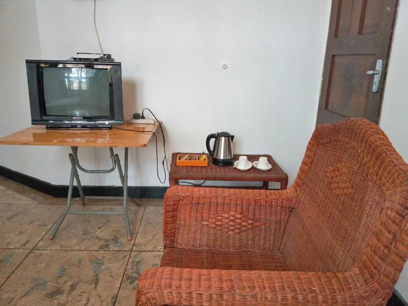 Emerald House image