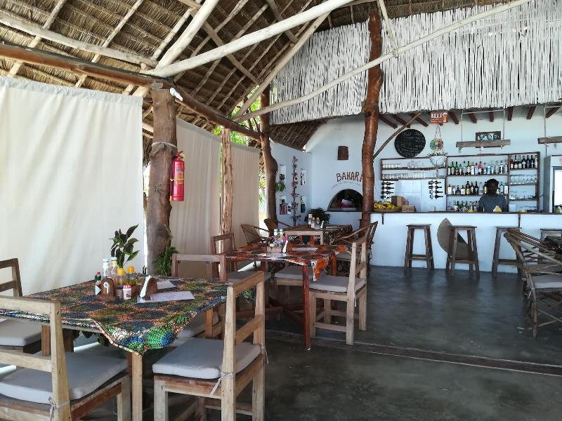 Bahari Pizza Restaurant And Bungalows image