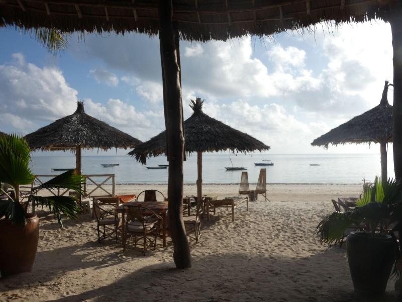 Bahari Pizza Restaurant And Bungalows image