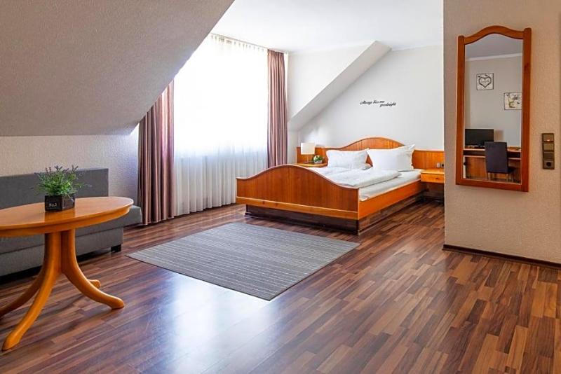 Hotel Zum Dorfbrunnen image