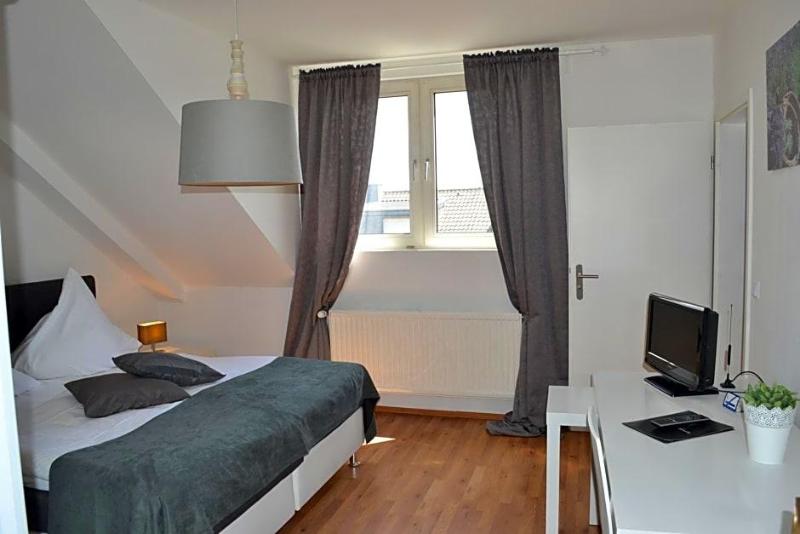 Hotel Zum Dorfbrunnen image