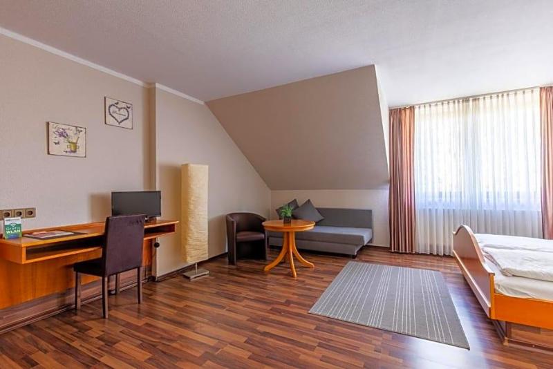 Hotel Zum Dorfbrunnen image
