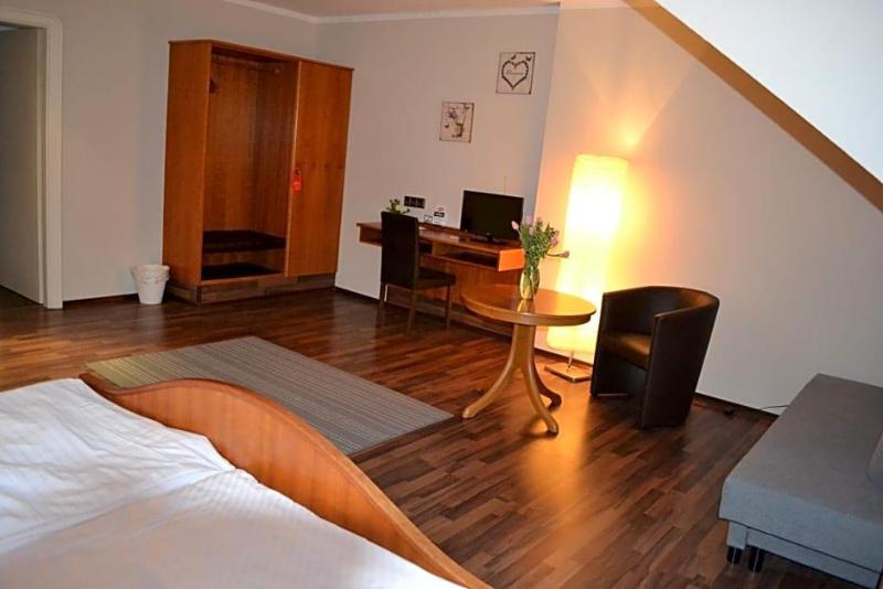 Hotel Zum Dorfbrunnen image