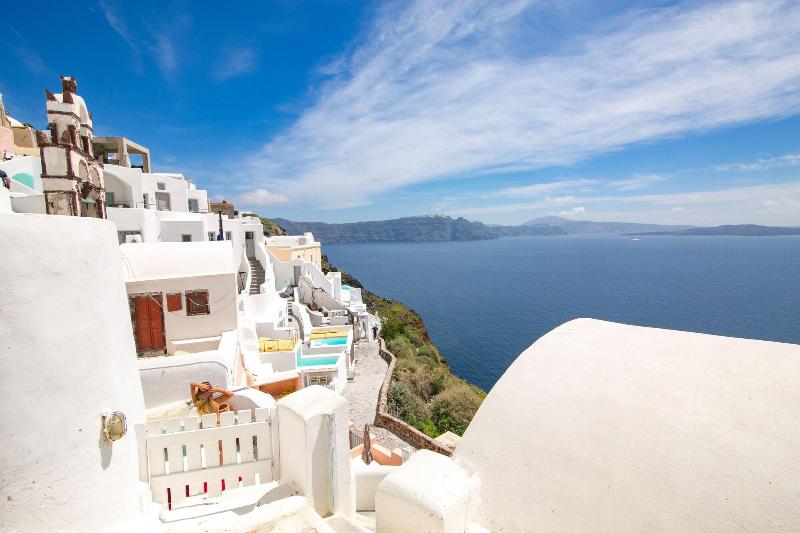 White Cave House image