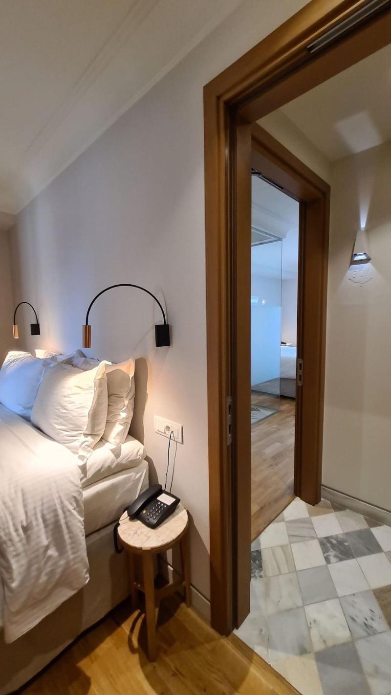 Niche Hotel Athens image