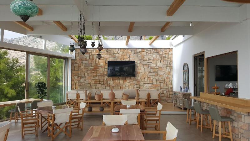 Pefkos Blue Hotel