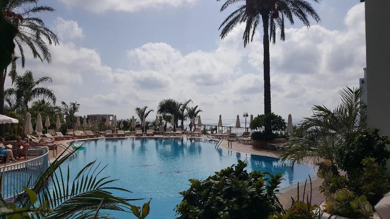Pefkos Blue Hotel