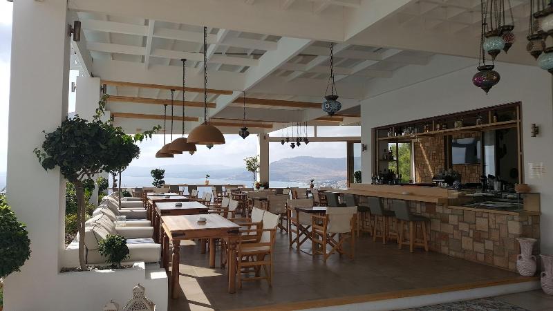 Pefkos Blue Hotel
