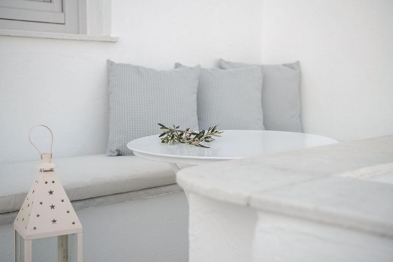 Veranda View - Adults Only