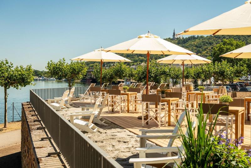 Neu Papa Rhein By Bollands Hotels image