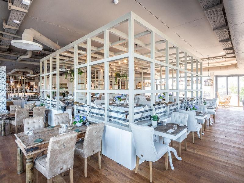 Neu Papa Rhein By Bollands Hotels image