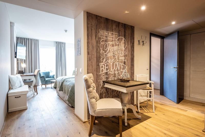 Neu Papa Rhein By Bollands Hotels image