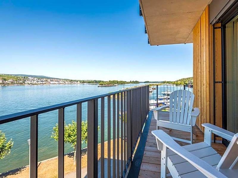 Neu Papa Rhein By Bollands Hotels image