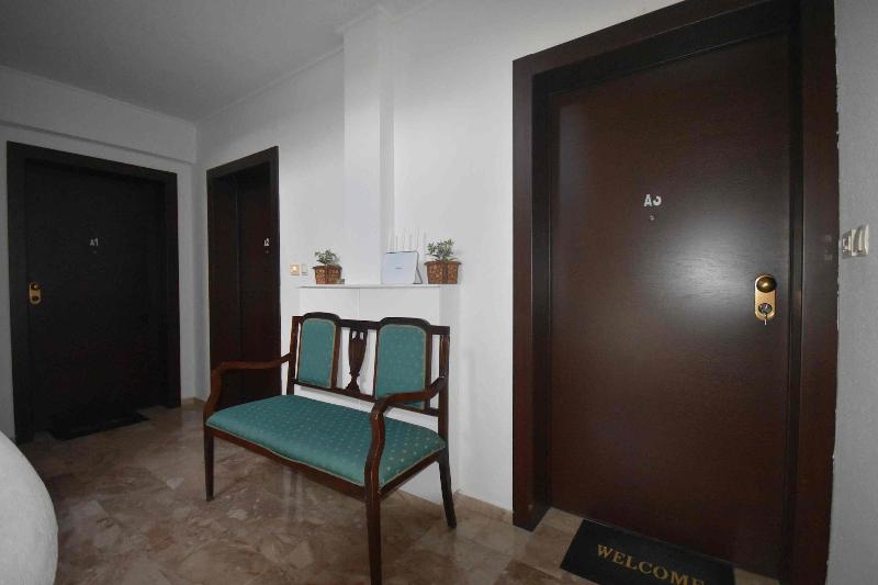 A&J Apartments Athens airport