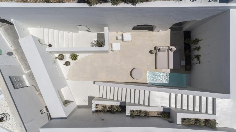 Aesthesis Boutique Villas Fira — exterior view