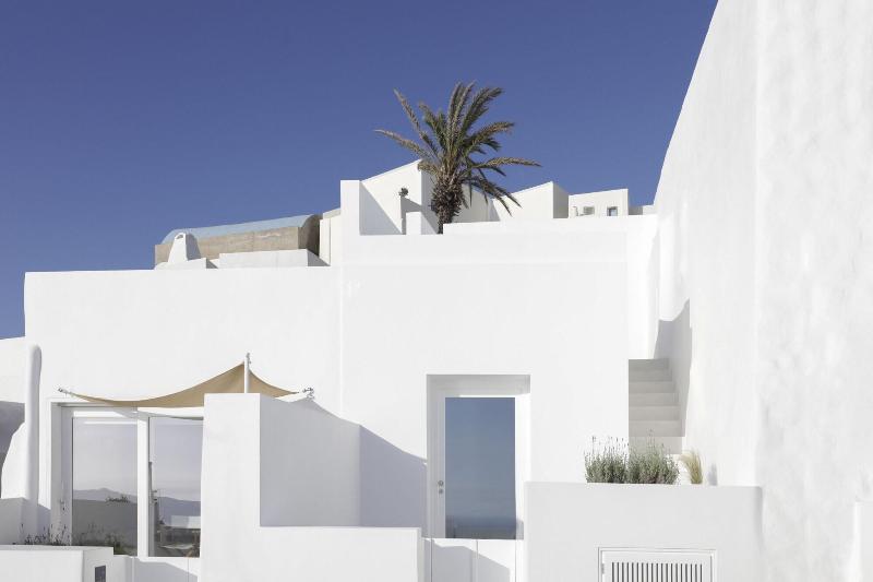 Aesthesis Boutique Villas Fira — general view