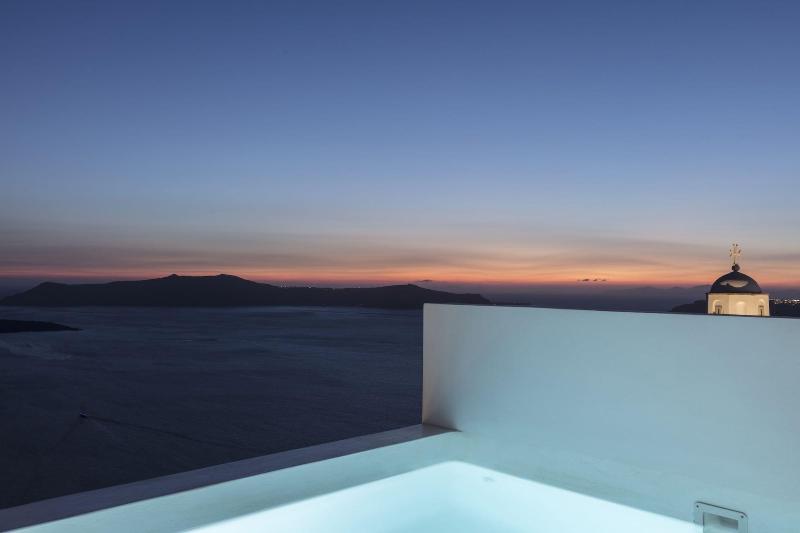 Aesthesis Boutique Villas Fira — general view