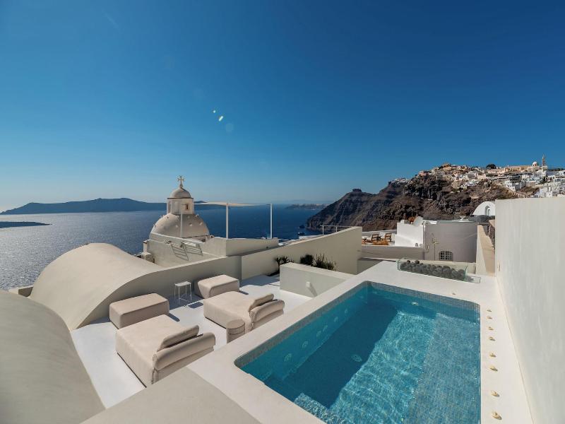 Aesthesis Boutique Villas Fira image