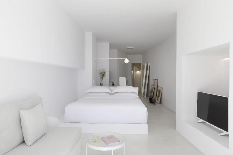 Aesthesis Boutique Villas Fira image