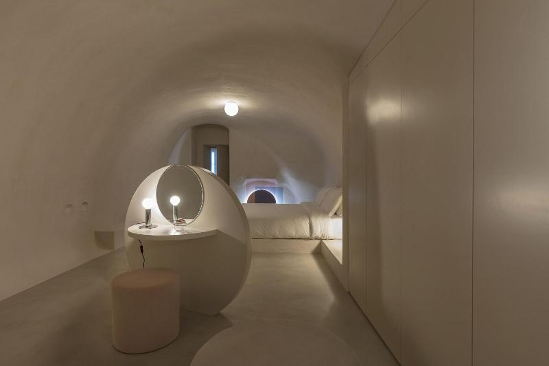Aesthesis Boutique Villas Fira image