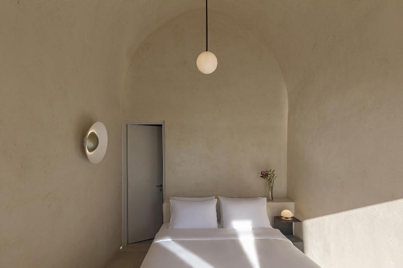 Aesthesis Boutique Villas Fira image