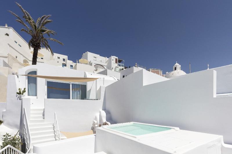 Aesthesis Boutique Villas Fira image