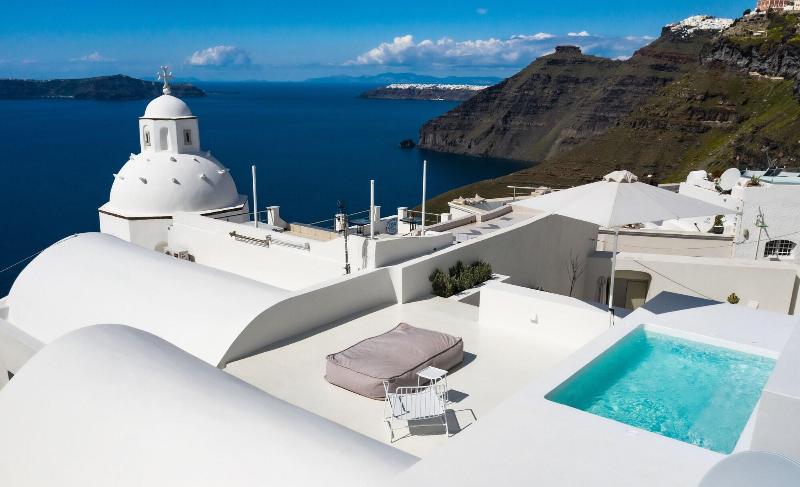 Aesthesis Boutique Villas Fira image