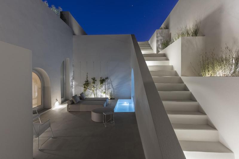 Aesthesis Boutique Villas Fira image