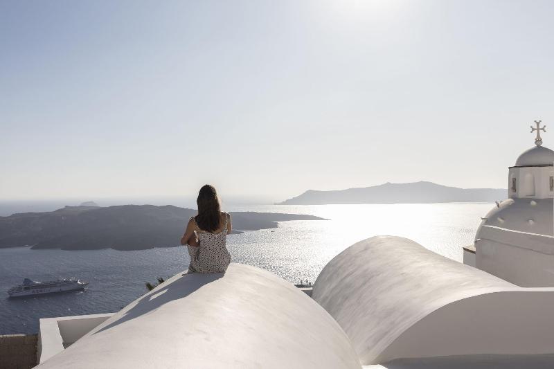 Aesthesis Boutique Villas Fira image