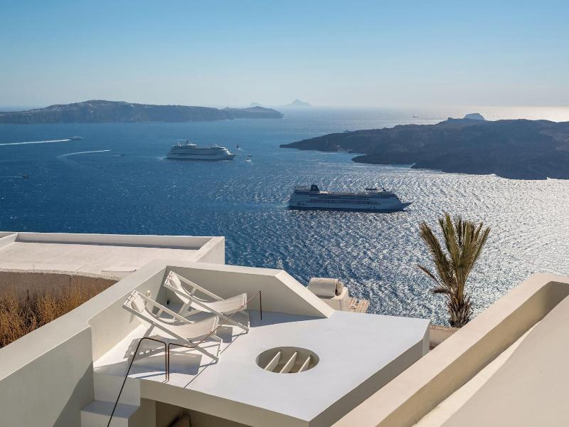 Aesthesis Boutique Villas Fira image