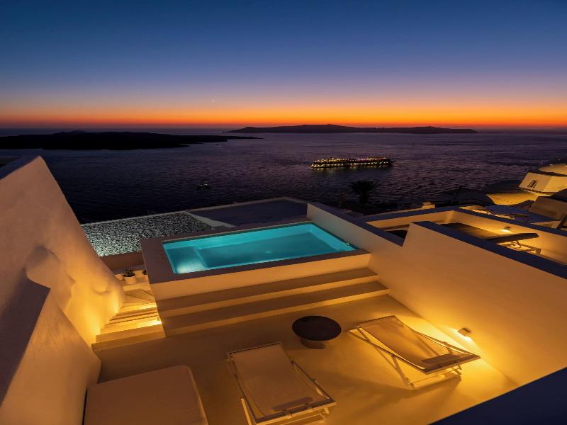 Aesthesis Boutique Villas Fira image