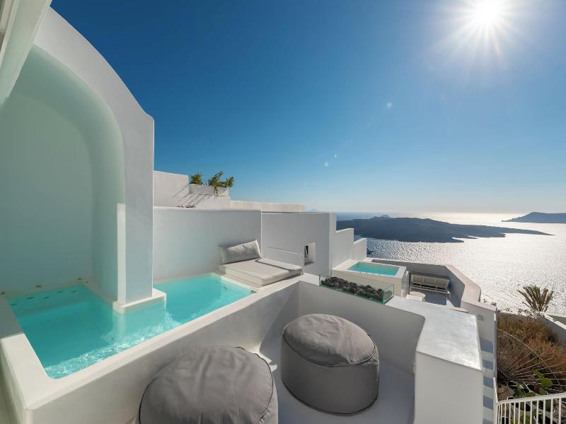 Aesthesis Boutique Villas Fira image