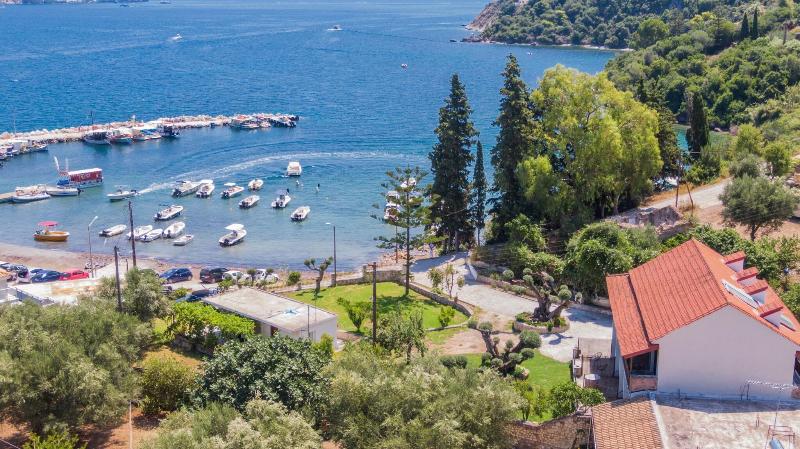 Eptanisos Beachfront Suites Zante image