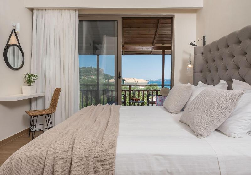 Eptanisos Beachfront Suites Zante image