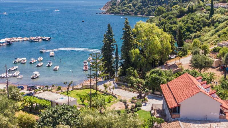 Eptanisos Beachfront Suites Zante image