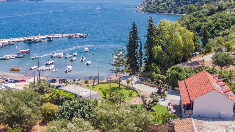 Eptanisos Beachfront Suites Zante image