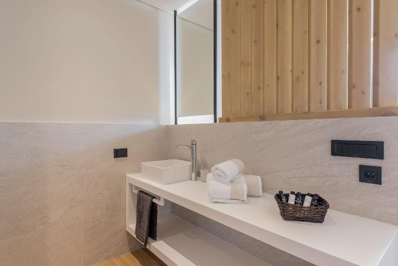 Eptanisos Beachfront Suites Zante image
