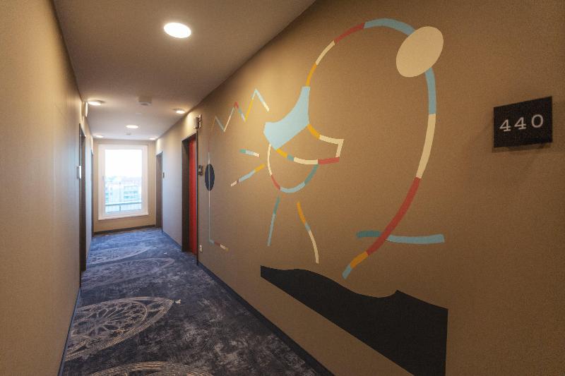 Holiday Inn - the niu, Sparrow Regensburg image